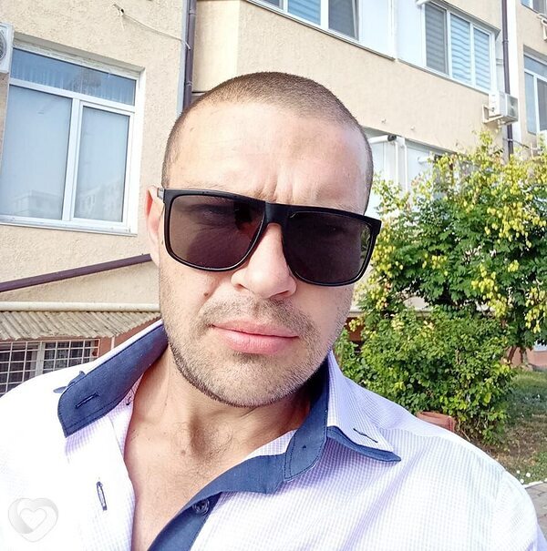 Li Zun, 40, Одессе — анкета №4095940
