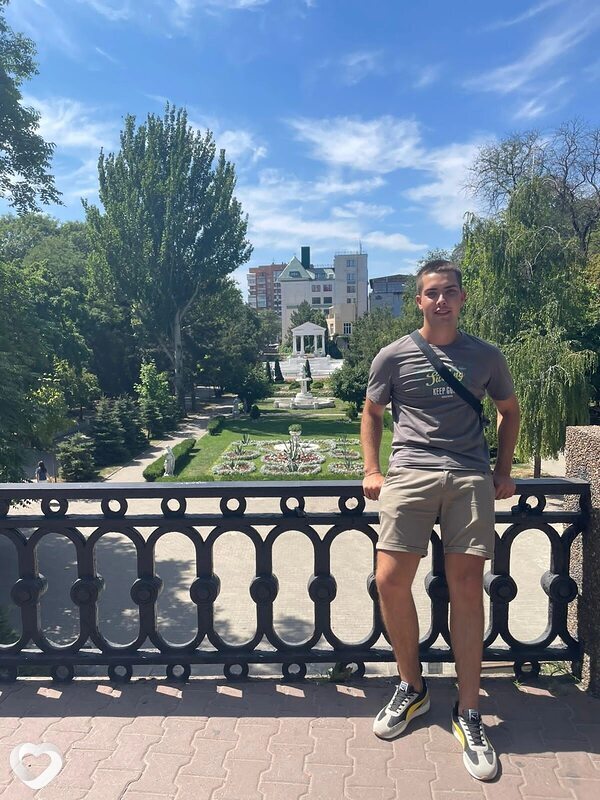 Михаил, 26, Керчи — анкета №4095908