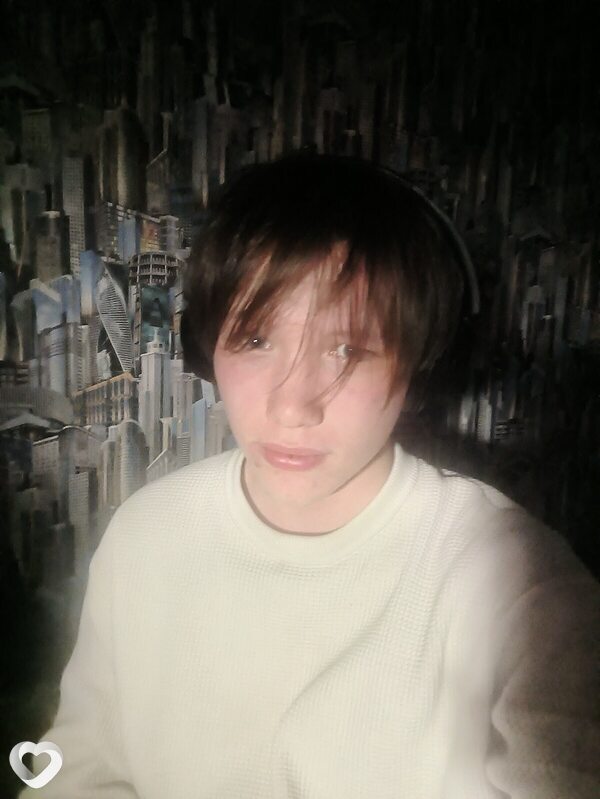 Кирилл, 18, Ижевске — анкета №4096572