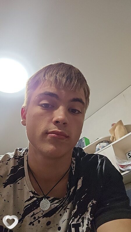 Bogdan Dan, 18, Бийске — анкета №4097199