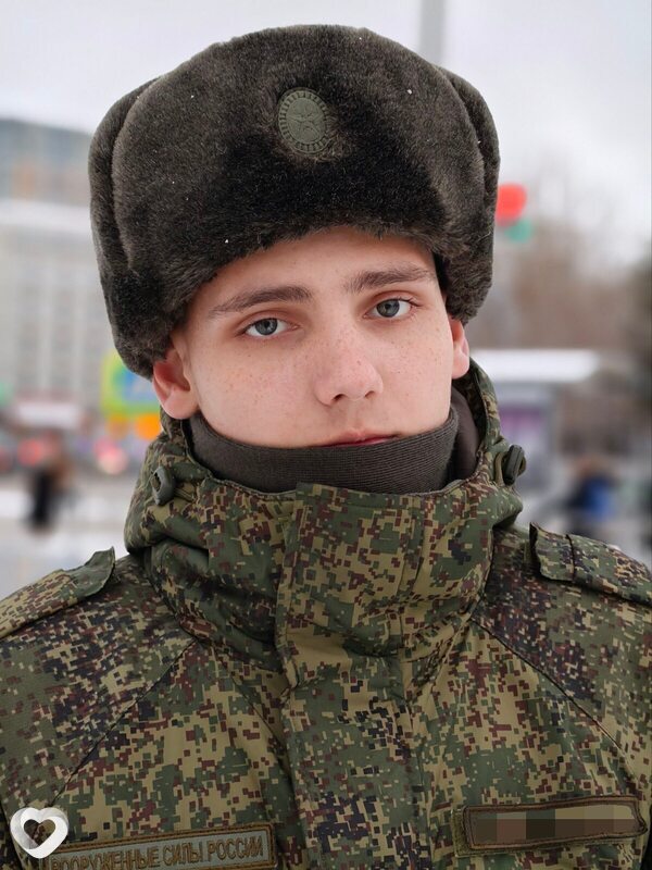 Дмитрий, 21, Томске — анкета №4097493