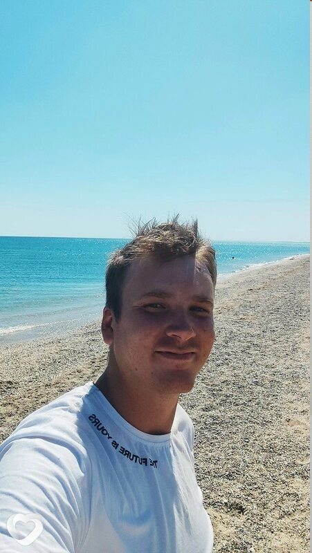 Артём, 27, Курчатове — анкета №4097467