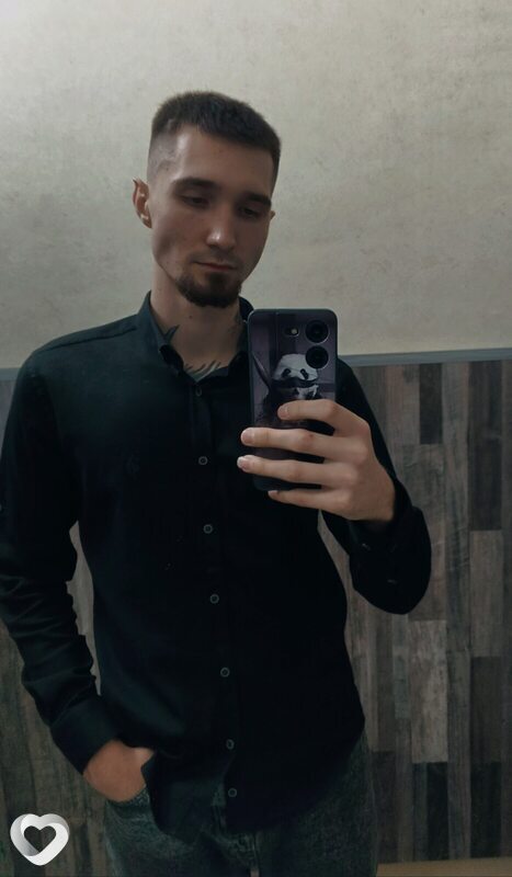 Артем, 22, Краснодаре — анкета №4099324