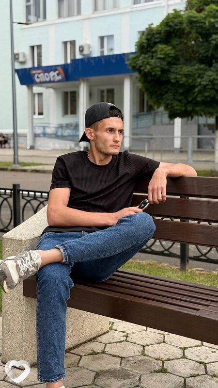 Рафаэль, 26, Москве — анкета №4099824