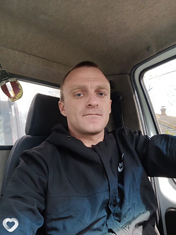 Олег, 30, Азове — анкета №4100145