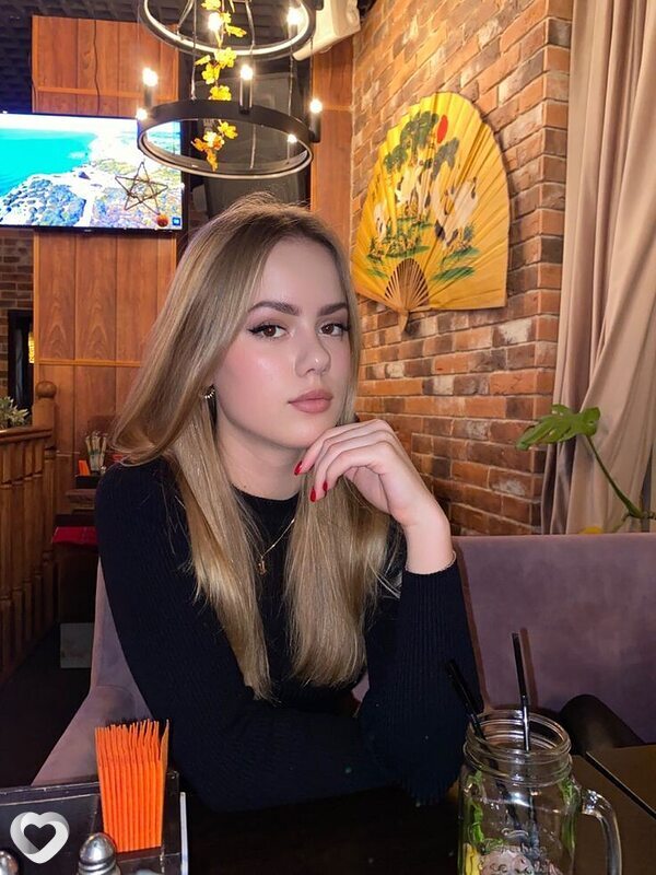 Оля, 19, Минске — анкета №4100052