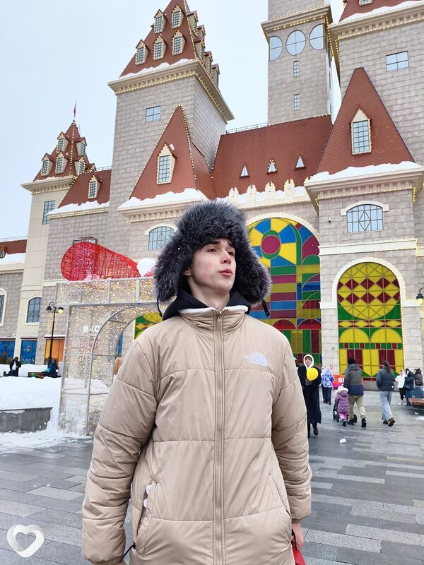 Дмитрий, 18, Москве — анкета №4100388