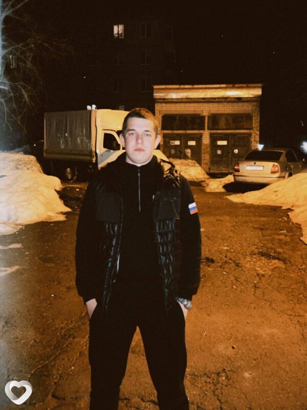 Антон, 22, Березниках — анкета №4105494