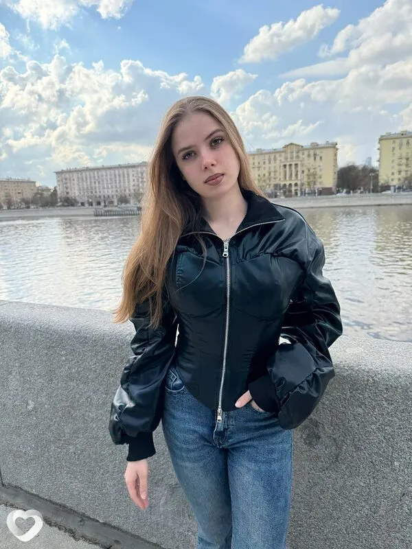 Вероника, 20, Москве — анкета №4105507