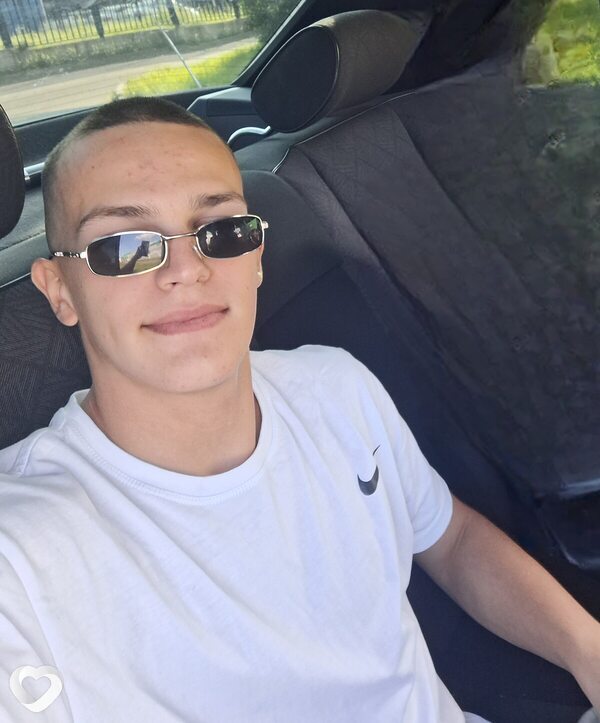 Алексей, 19, Санкт-Петербурге — анкета №4106173
