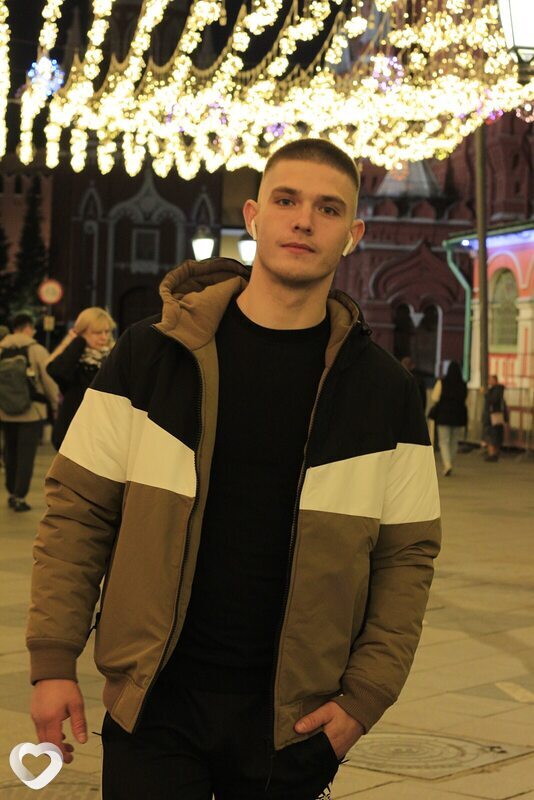 Юра, 21, Благовещенске — анкета №4106756