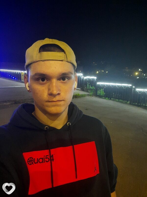 Артур, 20, Смоленске — анкета №4107254