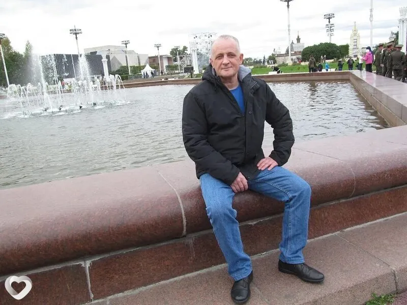 Олег, 68, Москве — анкета №4107371