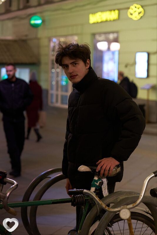 Владимир, 21, Новочебоксарске — анкета №4108546
