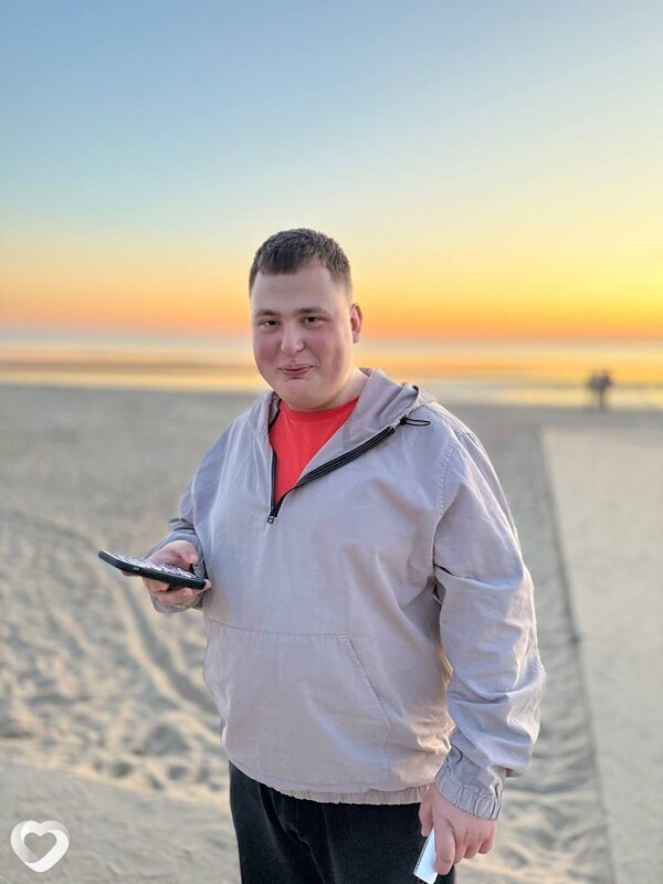 Дмитрий, 22, Гатчине — анкета №4108778