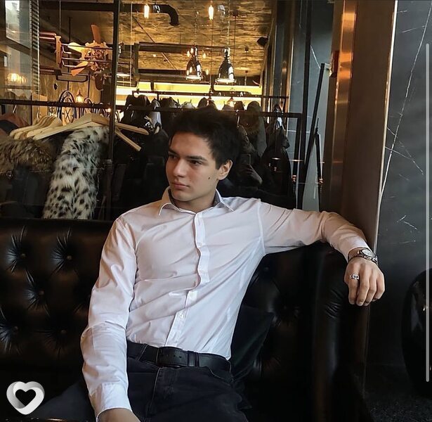 Артем, 24, Санкт-Петербурге — анкета №4109368