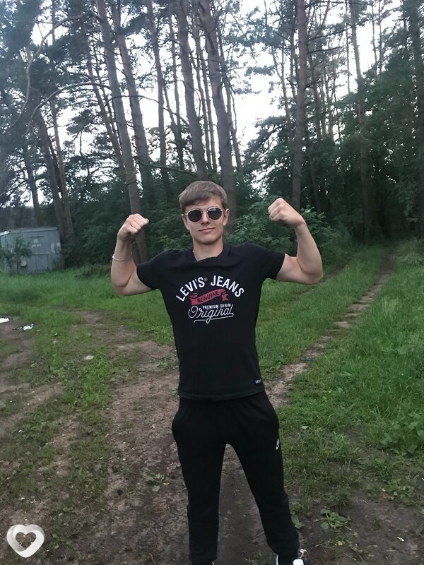 Максим, 22, Гродно — анкета №4109513