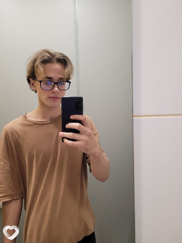 Антон, 19, Чехове — анкета №4109537