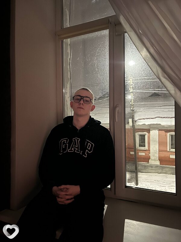 Дмитрий, 20, Елеце — анкета №4109331