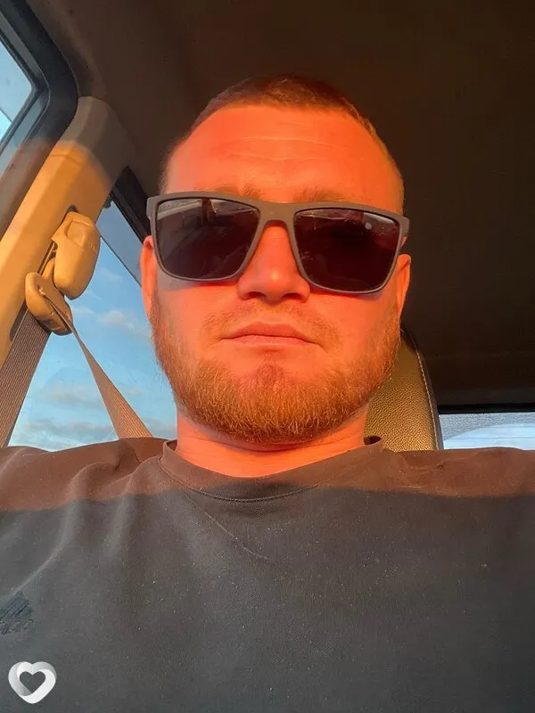 Виктор, 28, Горно-Алтайске — анкета №4109988