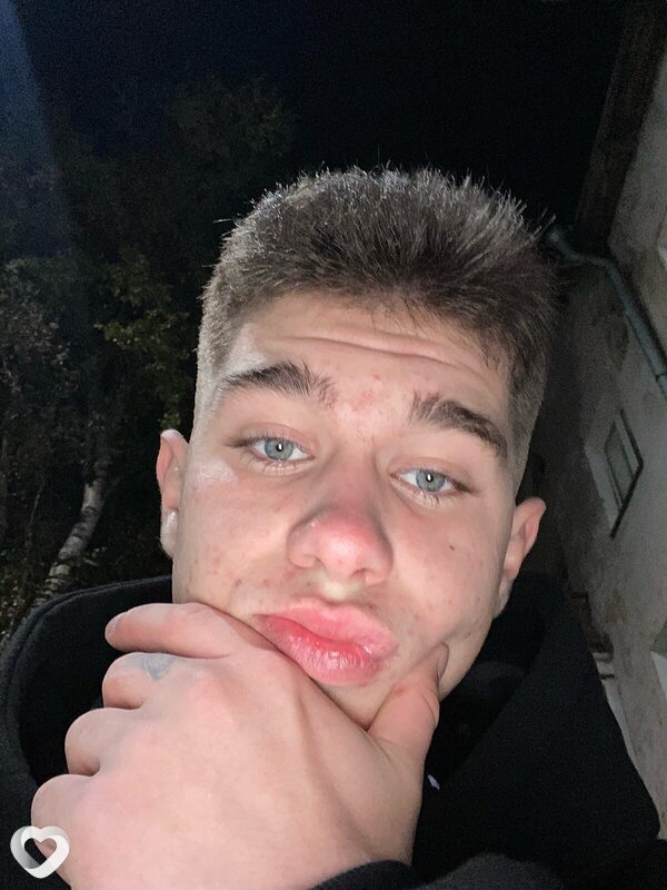 Василий, 19, Хабаровске — анкета №4110513