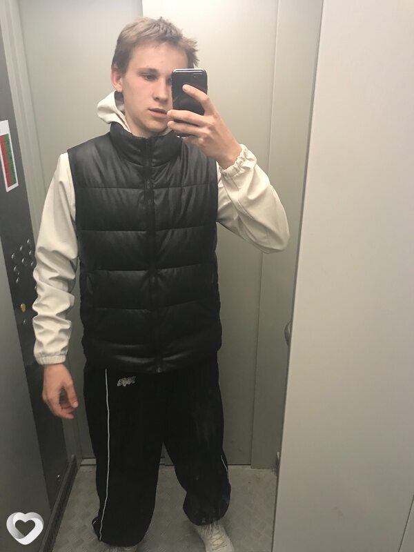 Миша, 19, Белгороде — анкета №4110994