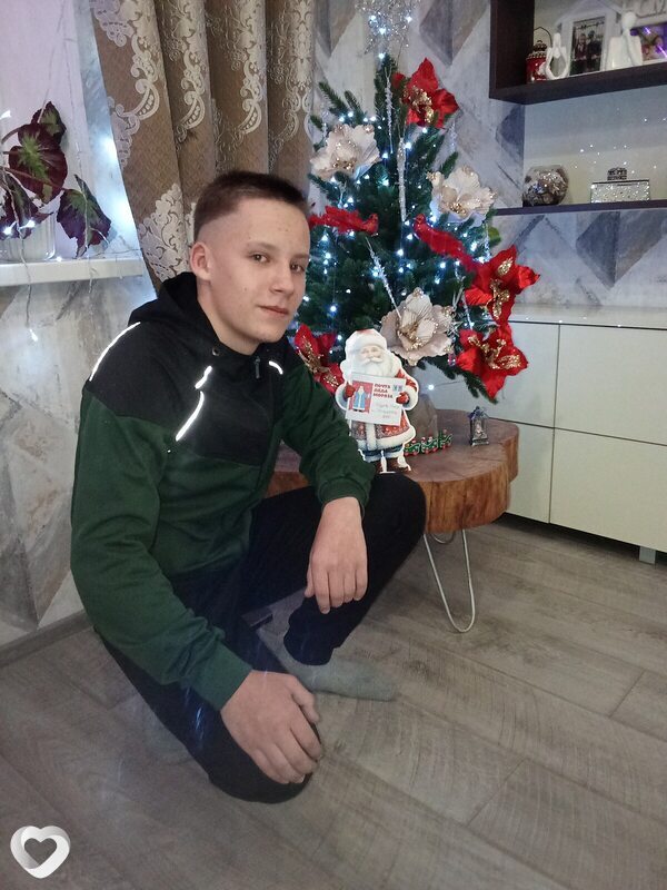 Валерий, 18, Пинске — анкета №4111000