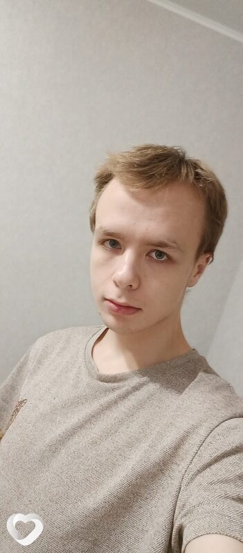 Илья, 21, Брянске — анкета №4111677