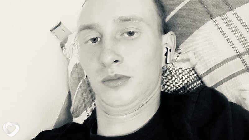 Антон, 23, Алейске — анкета №4113154