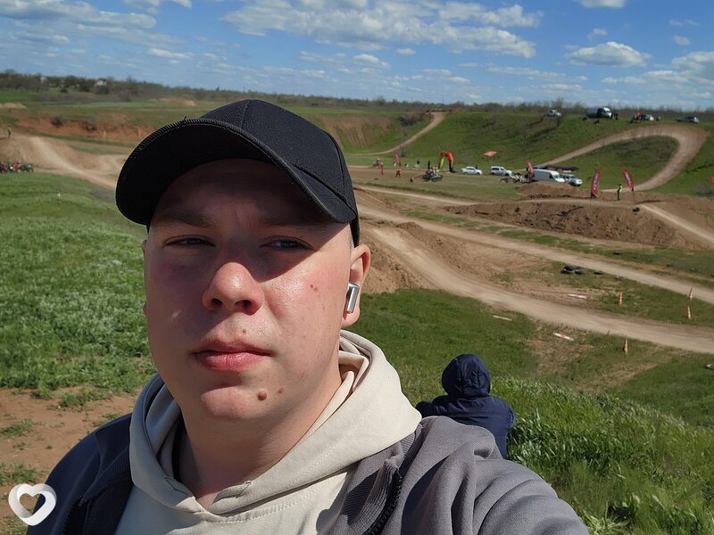 Максим, 21, Симферополе — анкета №4113465