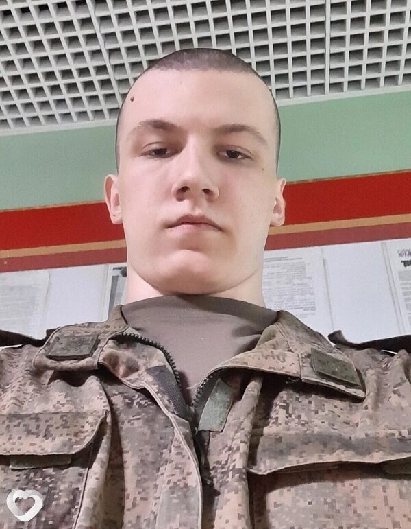 Артём, 18, Новосибирске — анкета №4114031