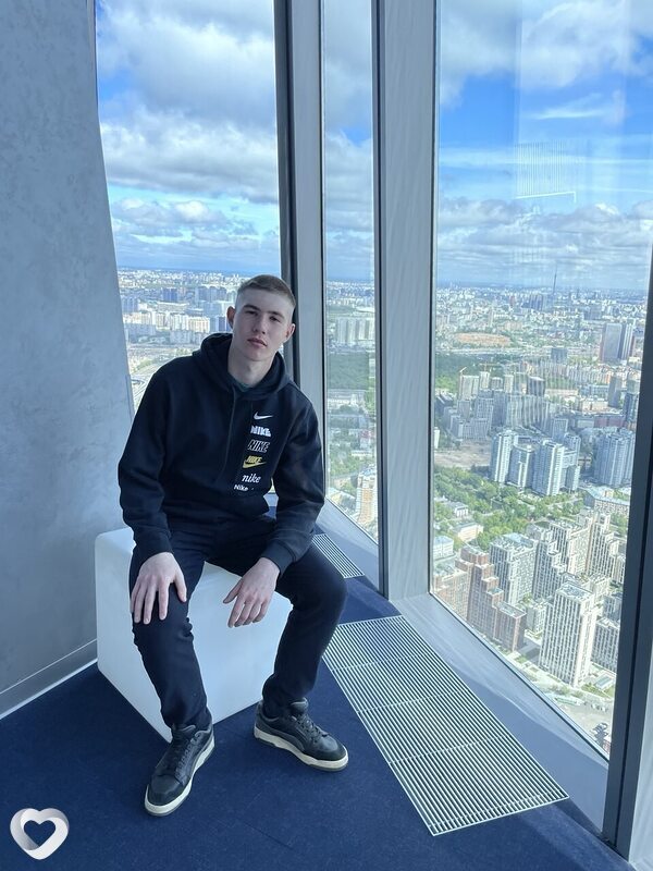 Артём, 21, Балашихе — анкета №4114771