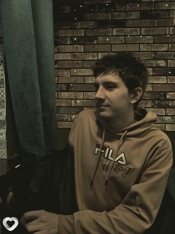 Денис, 22, Тюмени — анкета №4115824
