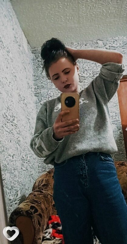 Алёна, 18, Пскове — анкета №4115903