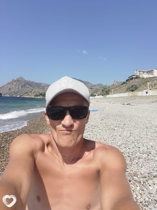 Максим, 27, Кирове — анкета №4116211