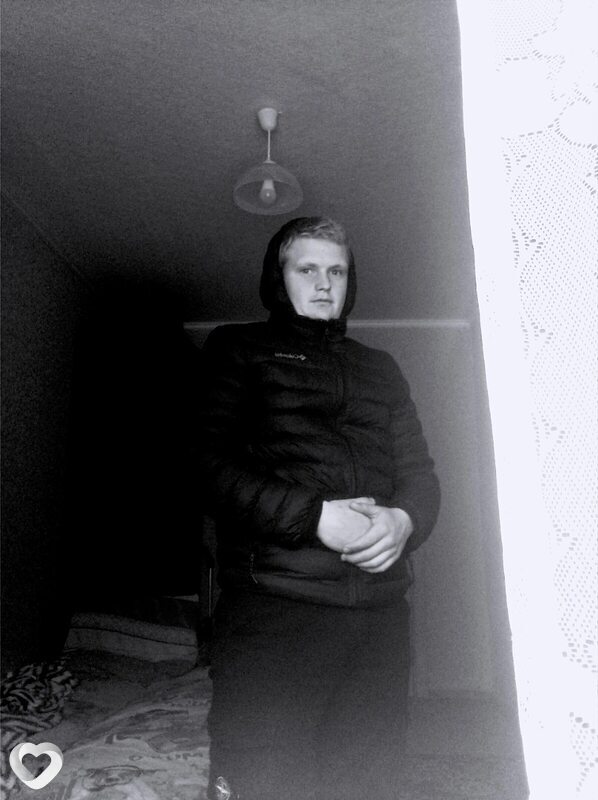 Антон, 21, Самаре — анкета №4116836