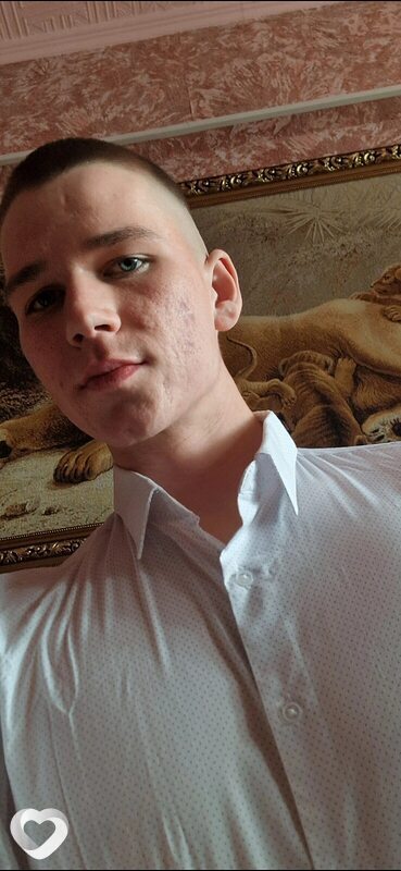 Игорь, 21, Благовещенске — анкета №4117712