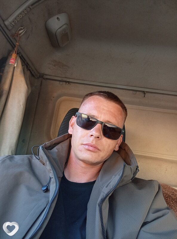 Александр, 32, Усть-Каменогорск — анкета №4117463
