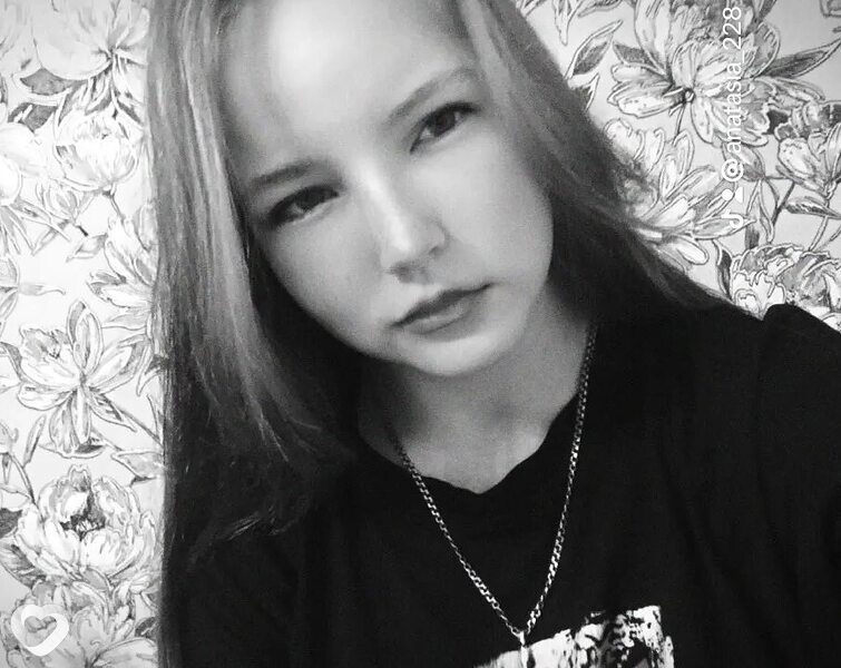 Настя, 19, Краснодаре — анкета №4118107