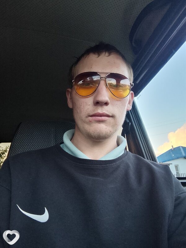 Дмитрий, 20, Бийске — анкета №4117826