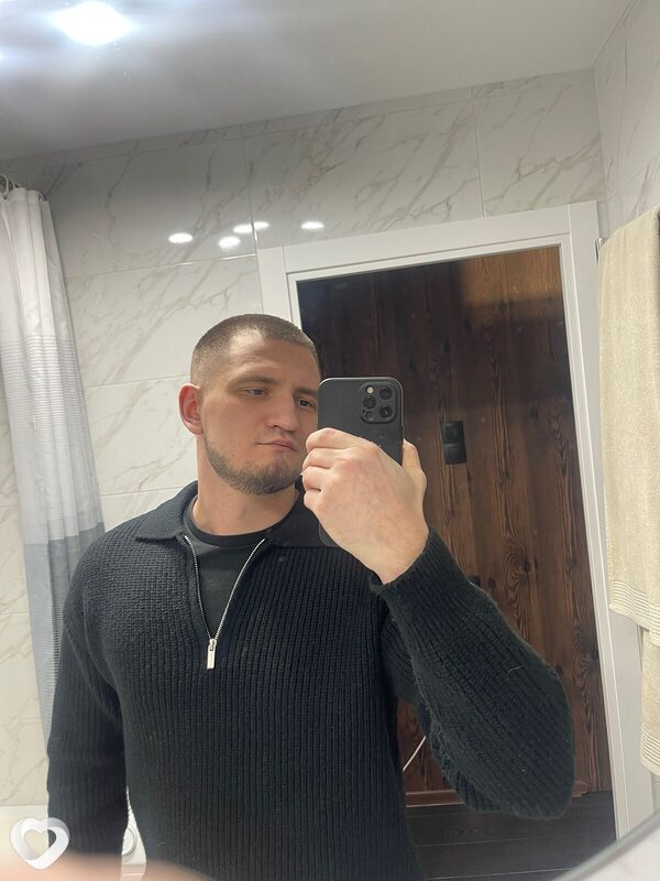Максим, 25, Братске — анкета №4118287