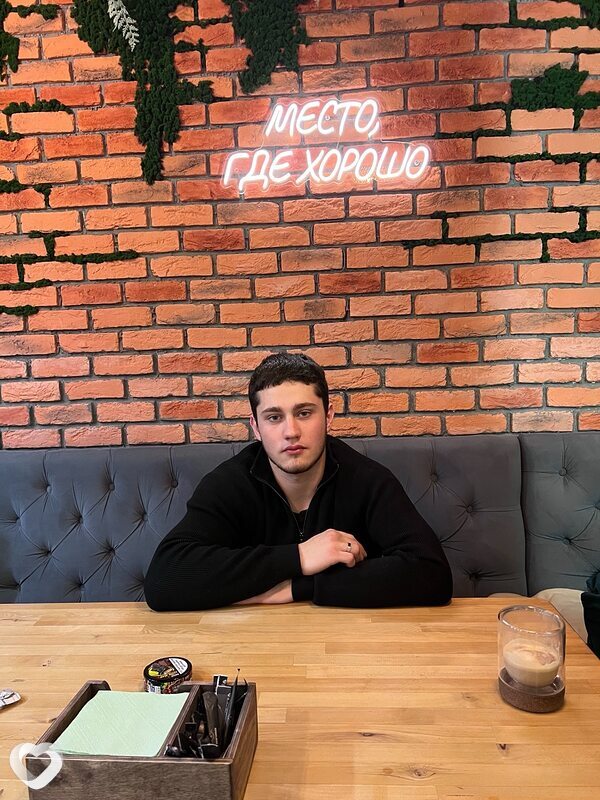 Александр, 23, Красноярске — анкета №4119071