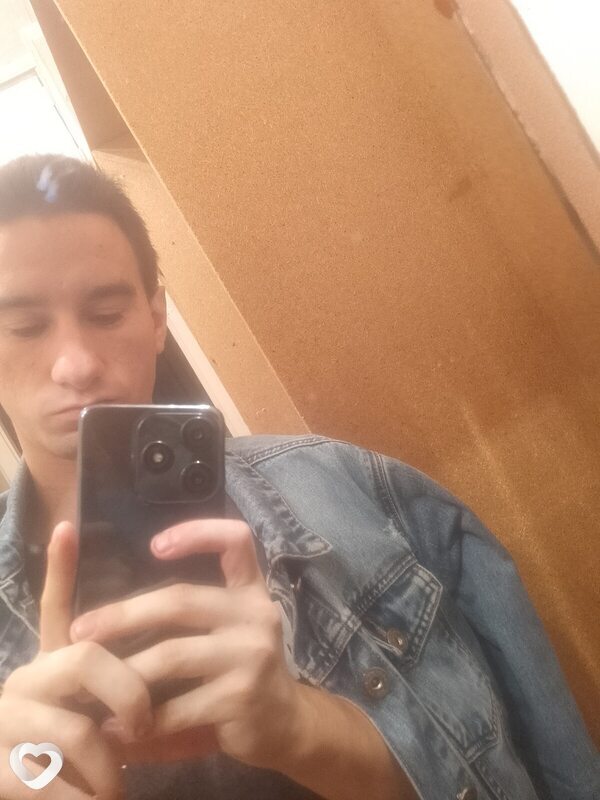Дима, 21, Балакове — анкета №4121232