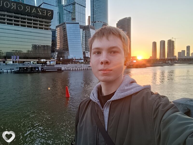 Михаил, 18, Москве — анкета №4121147