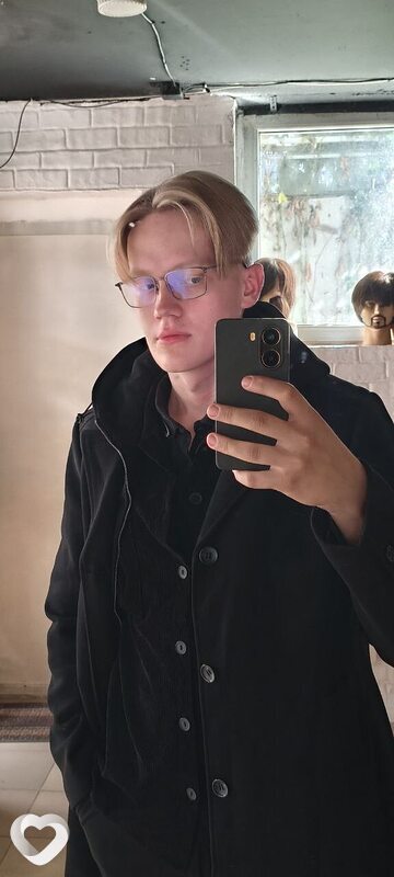 Михаил, 23, Екатеринбурге — анкета №4122330