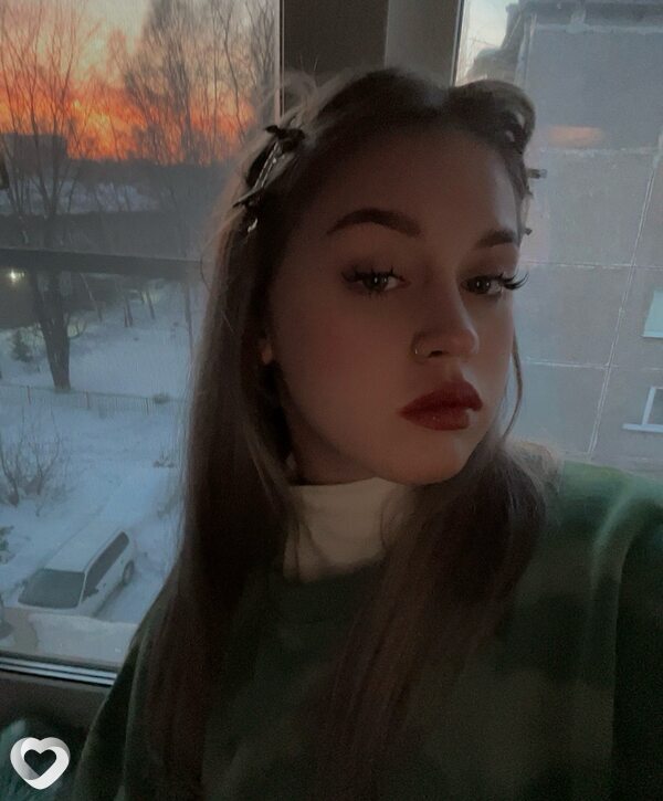 Аня, 21, Новокузнецке — анкета №4123027