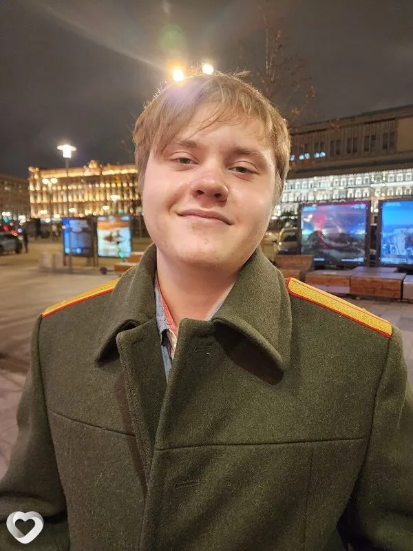 Богдан, 20, Москве — анкета №4123559