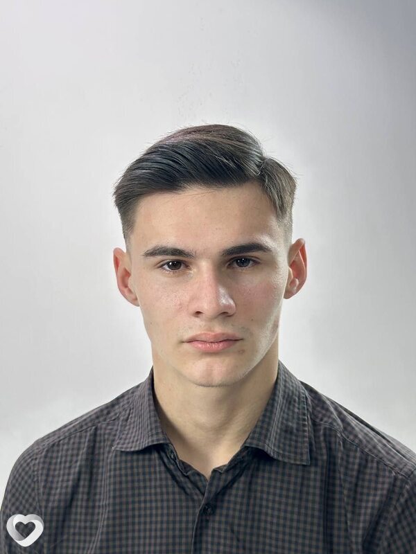 Михаил, 20, Ростове-на-Дону — анкета №4124626