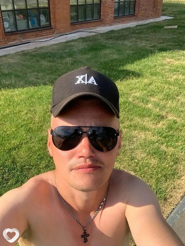 Артём, 30, Саратове — анкета №4126174