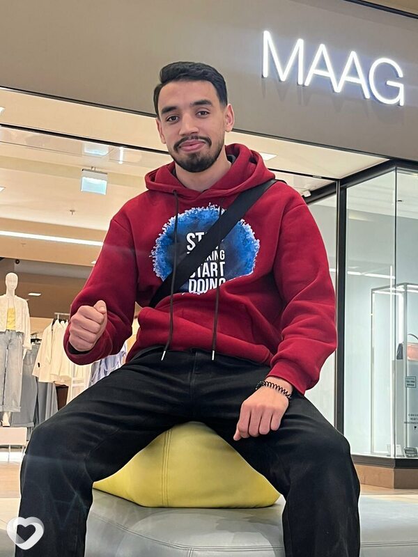 Лахсен Б, 23, Екатеринбурге — анкета №4126496